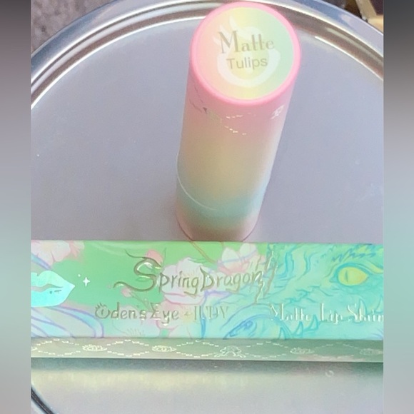 Oden’s Eye Spring Dragon Matte lip shine - Picture 5 of 5